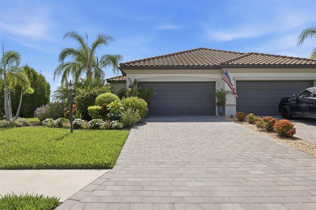 16120 SUNNY DAY DRIVE, BRADENTON, FL — photo 4 of 30