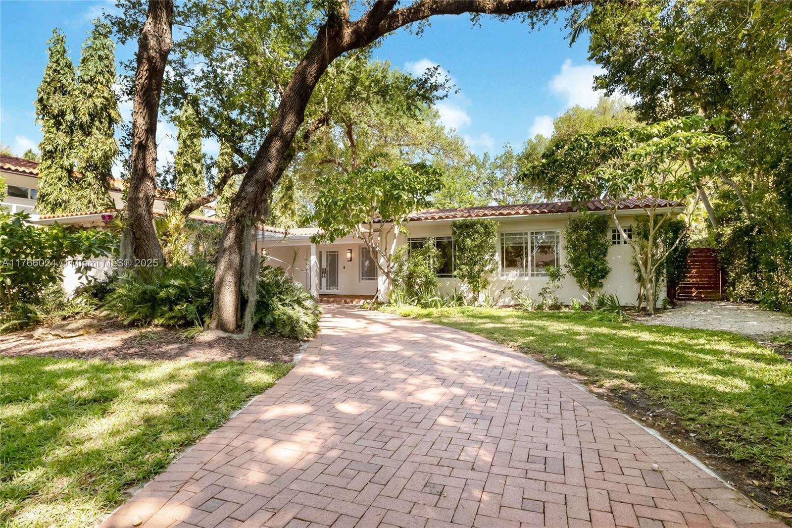 6481 SW 73rd St, South Miami FL 33143