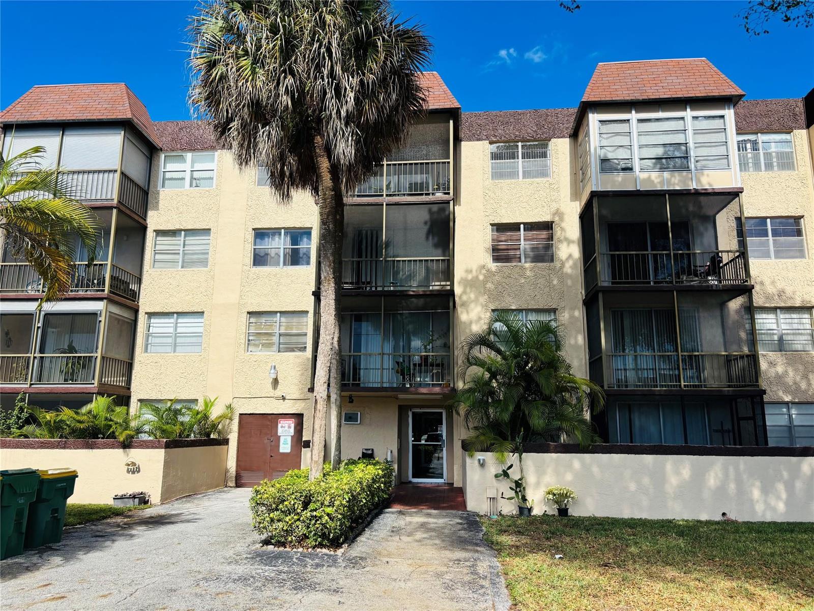 7300 NW 17th Street # 405, Plantation FL 33313