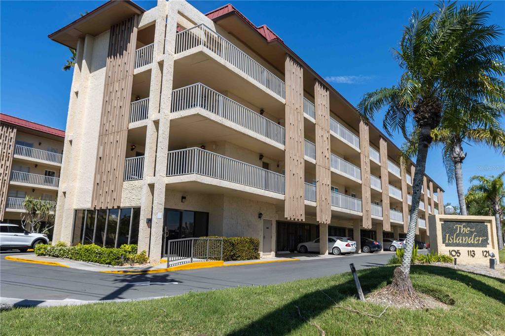 105 ISLAND WAY UNIT 142