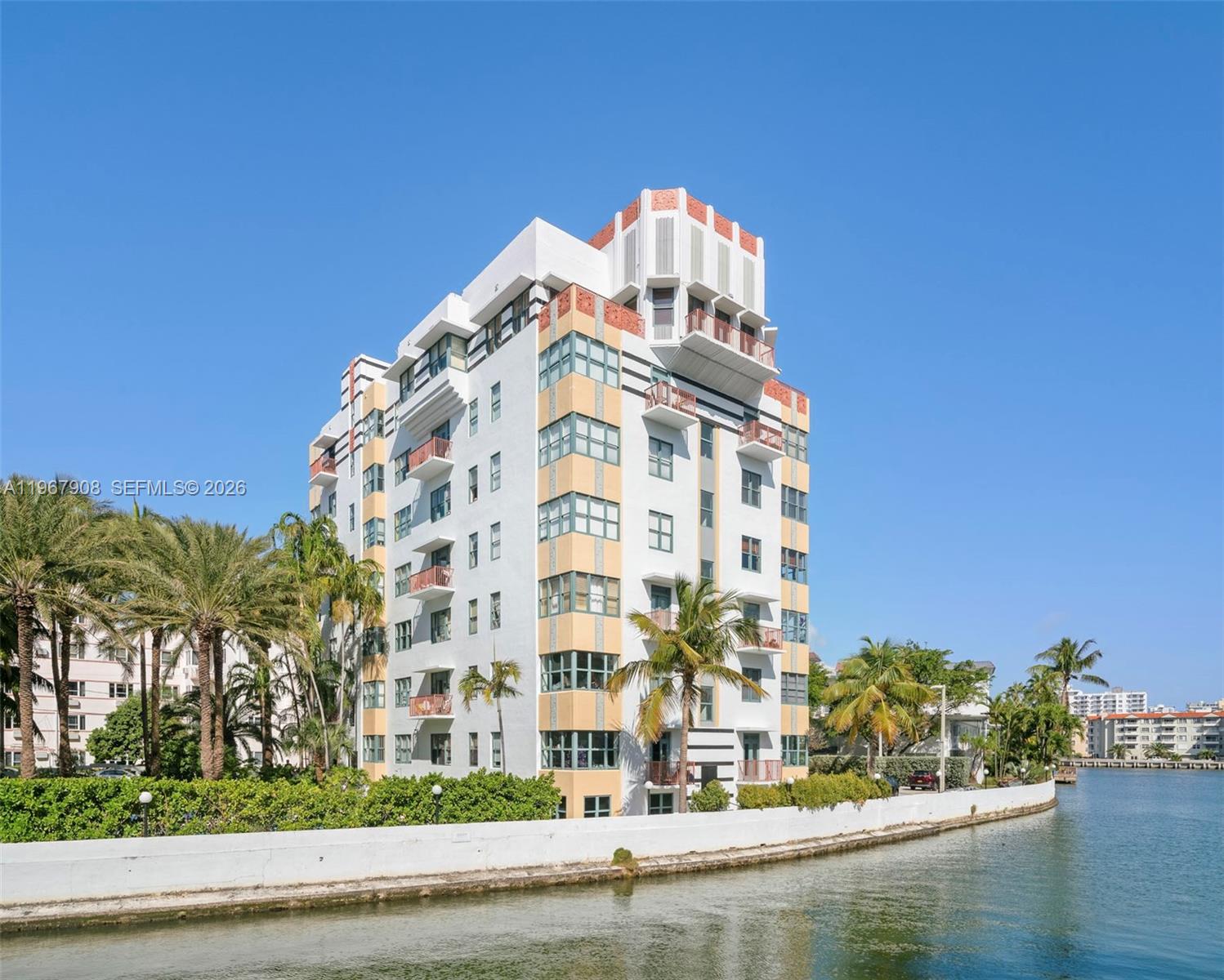 2421 Lake Pancoast Dr # 2C, Miami Beach FL 33140