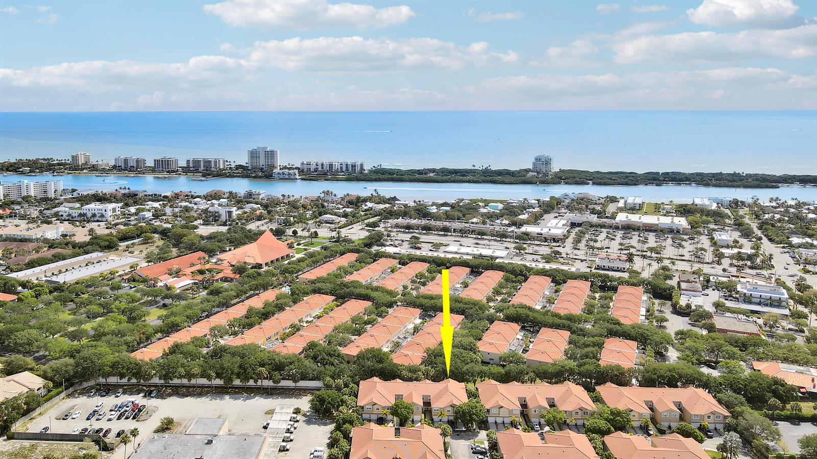 104 Lighthouse Circle # H, Tequesta FL 33469