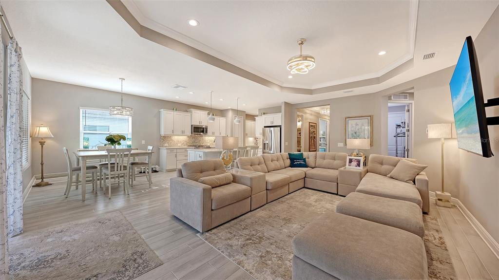 10193 CANAVERAL CIRCLE, SARASOTA, FL — photo 5 of 30