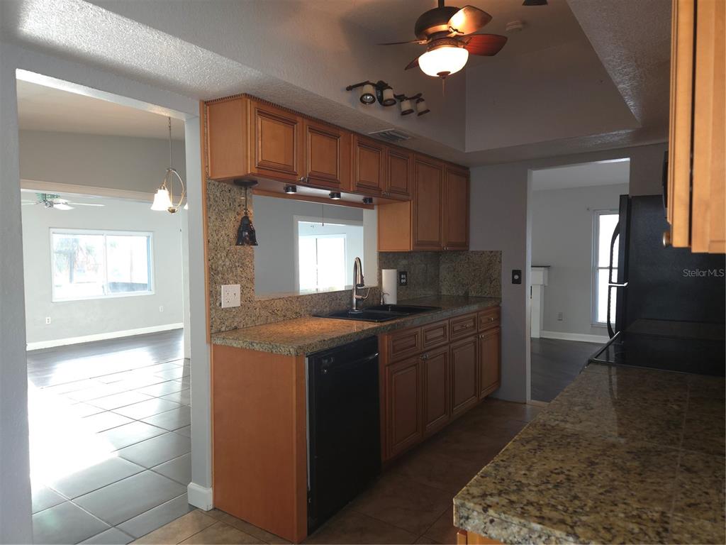 2075 N KEENE ROAD, CLEARWATER, FL — photo 3 of 26