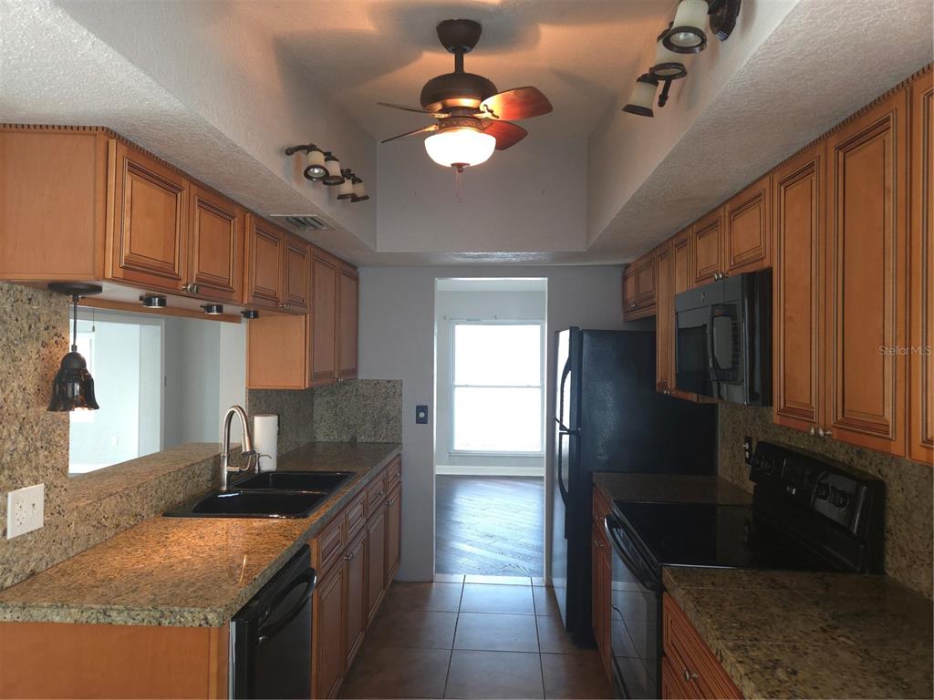 2075 N KEENE ROAD, CLEARWATER, FL — photo 4 of 26