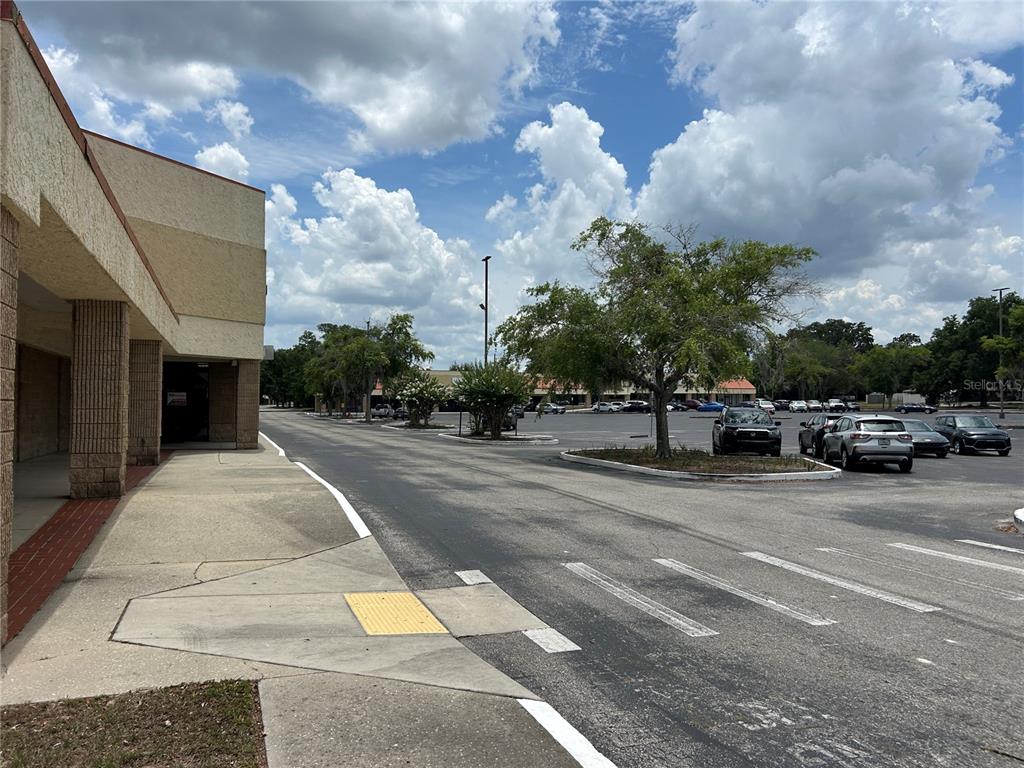 1601 NE 25TH AVENUE UNIT 403, OCALA, FL — photo 3 of 4