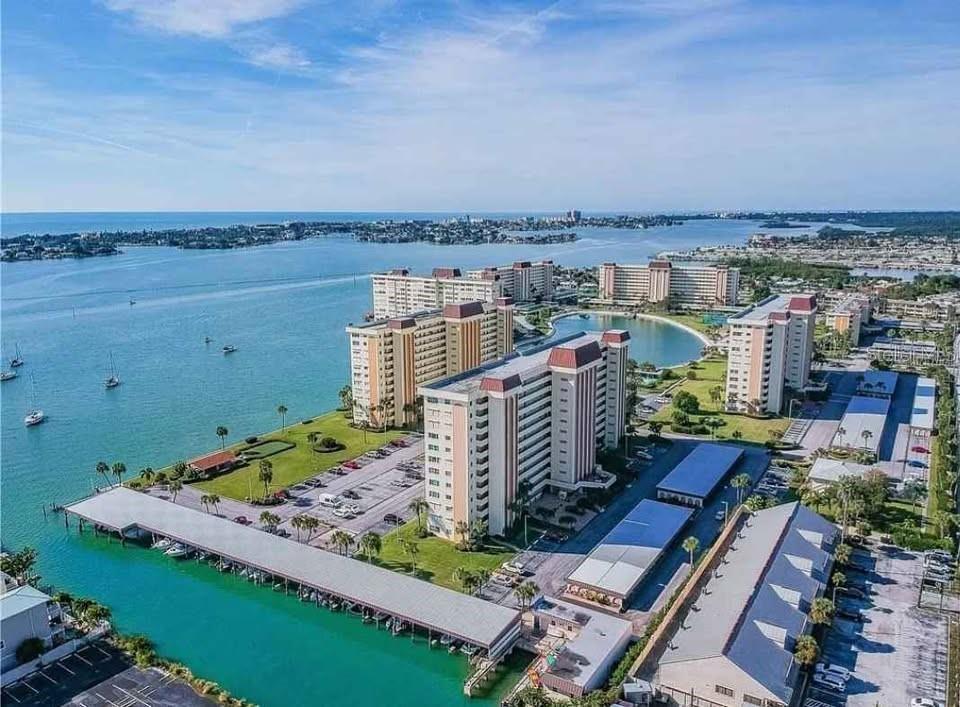 4550 COVE CIRCLE UNIT 808