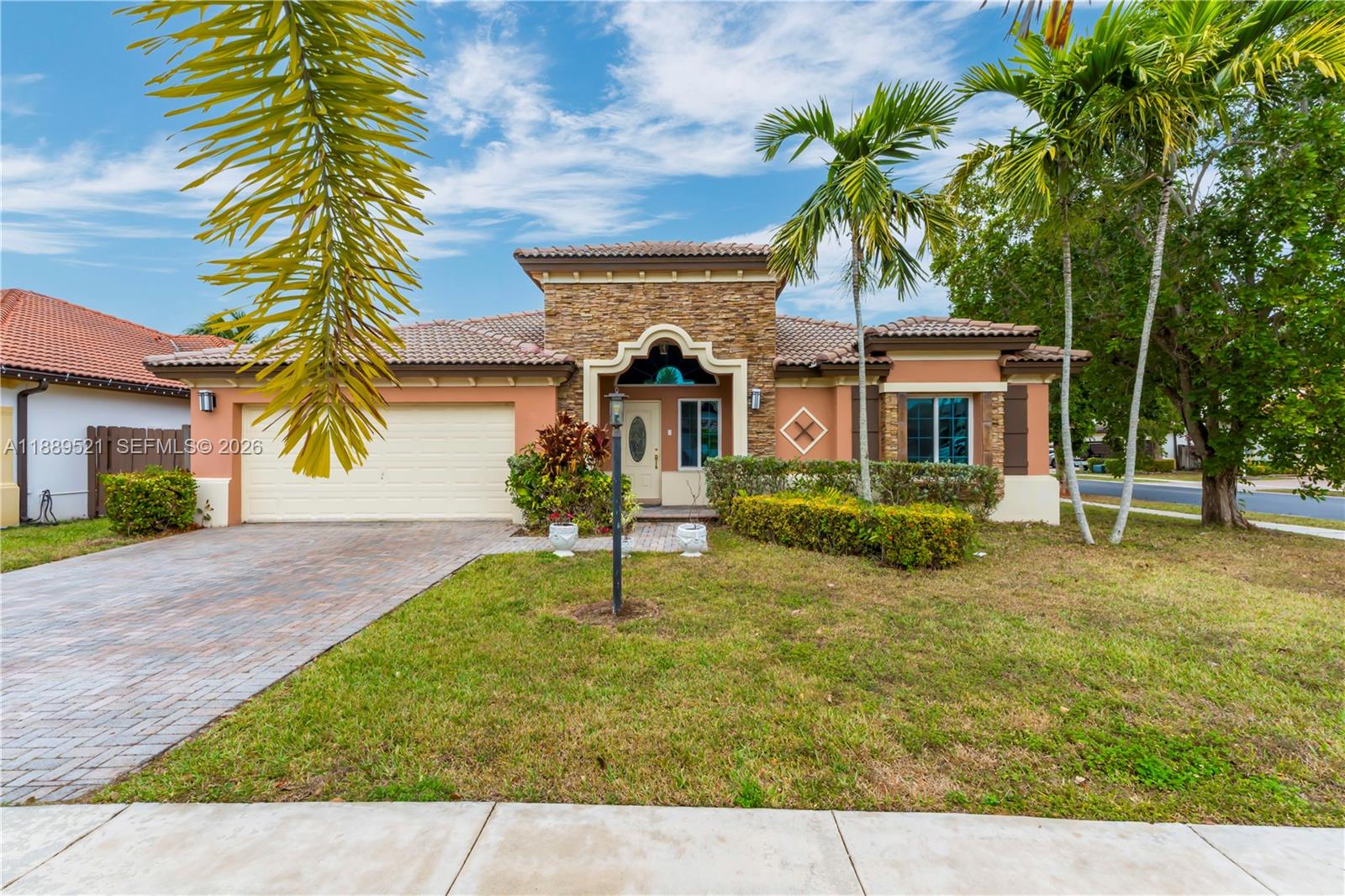 3591 NE 10th Dr, Homestead FL 33033