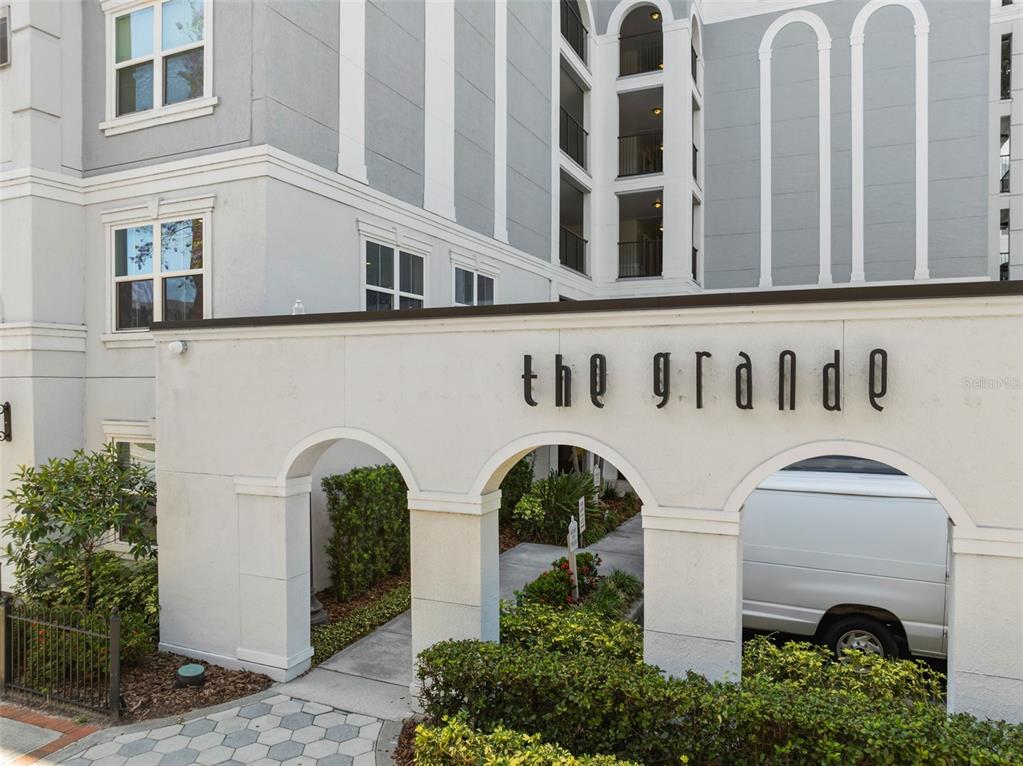 206 E SOUTH STREET UNIT 6007