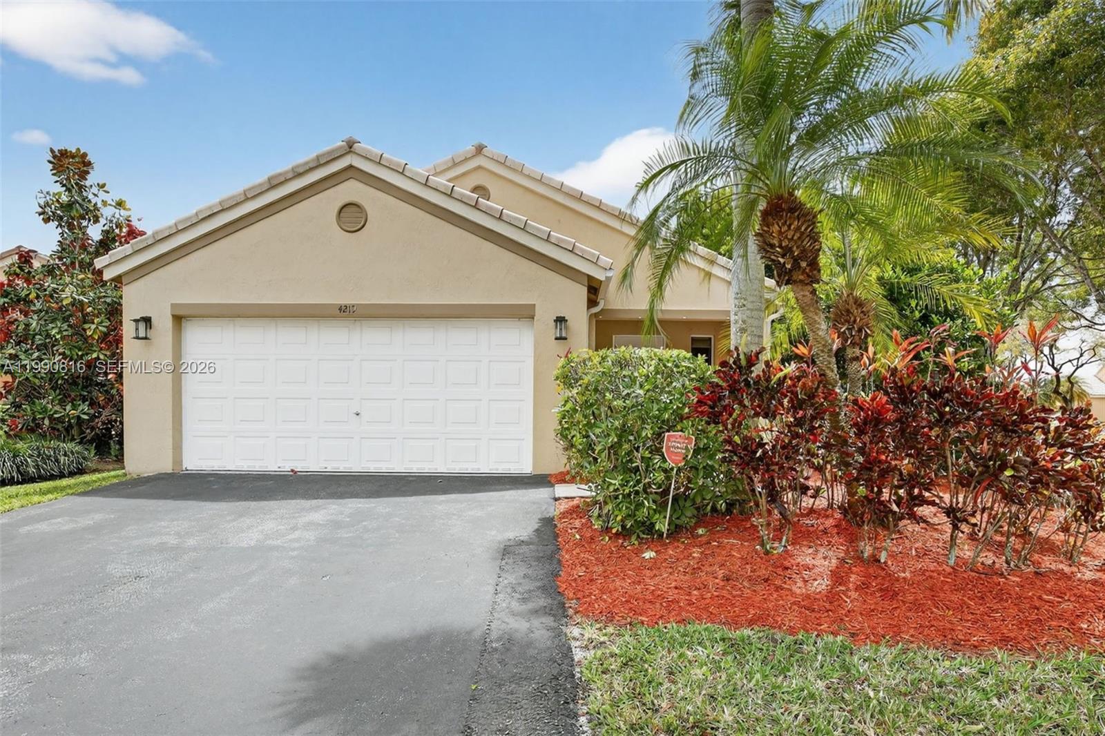 4219 Cherrywood Ct, Weston FL 33331