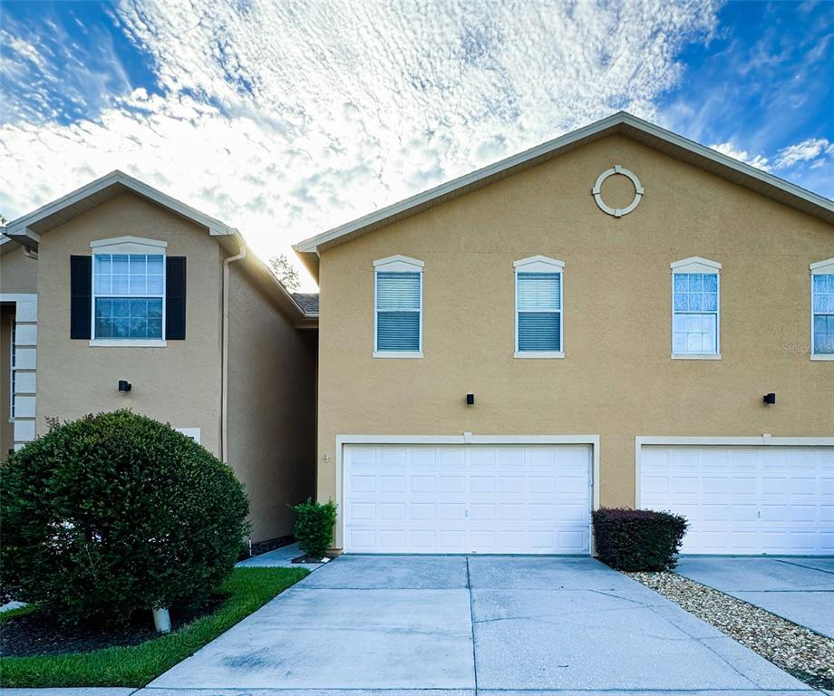 16305 FAIRFORD PALMS COURT