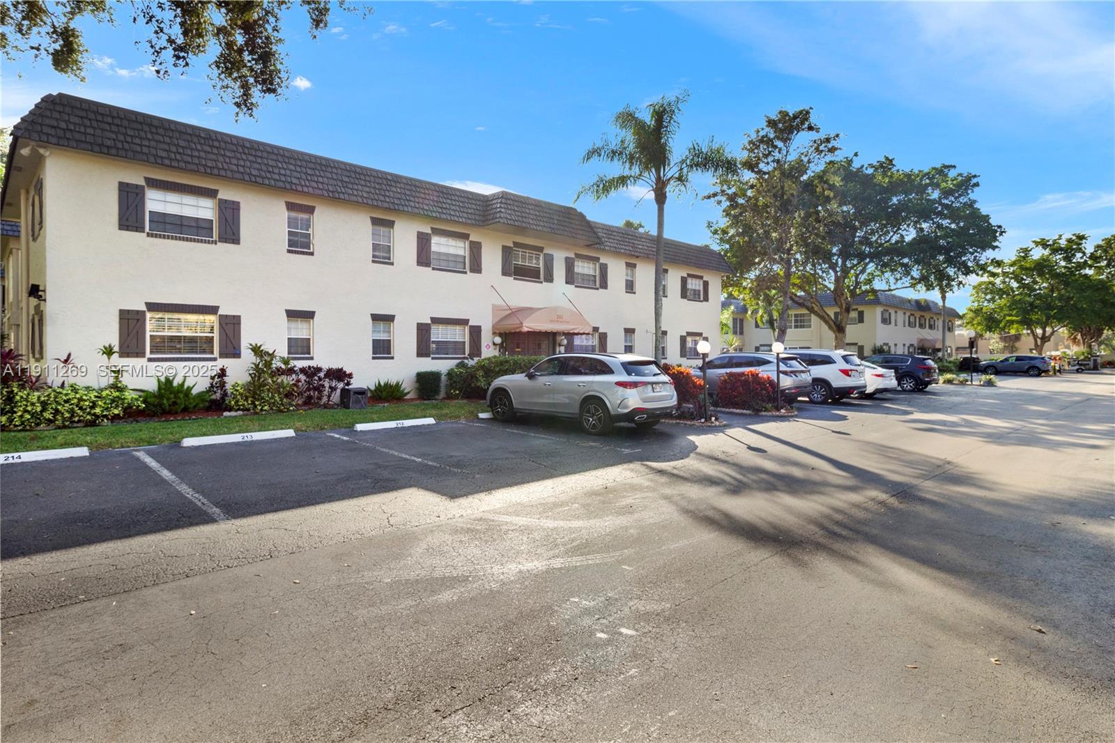 5661 SW 2nd Ct # 216, Margate FL 33068