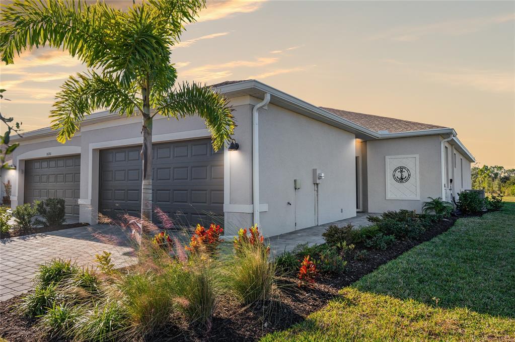 8674 SAINT KITTS CIRCLE