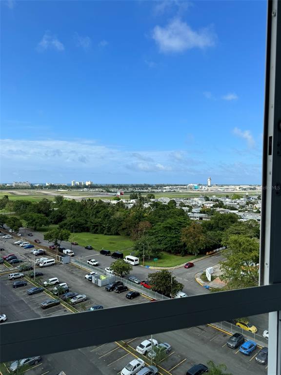 1 AVE LAGUNA UNIT 11