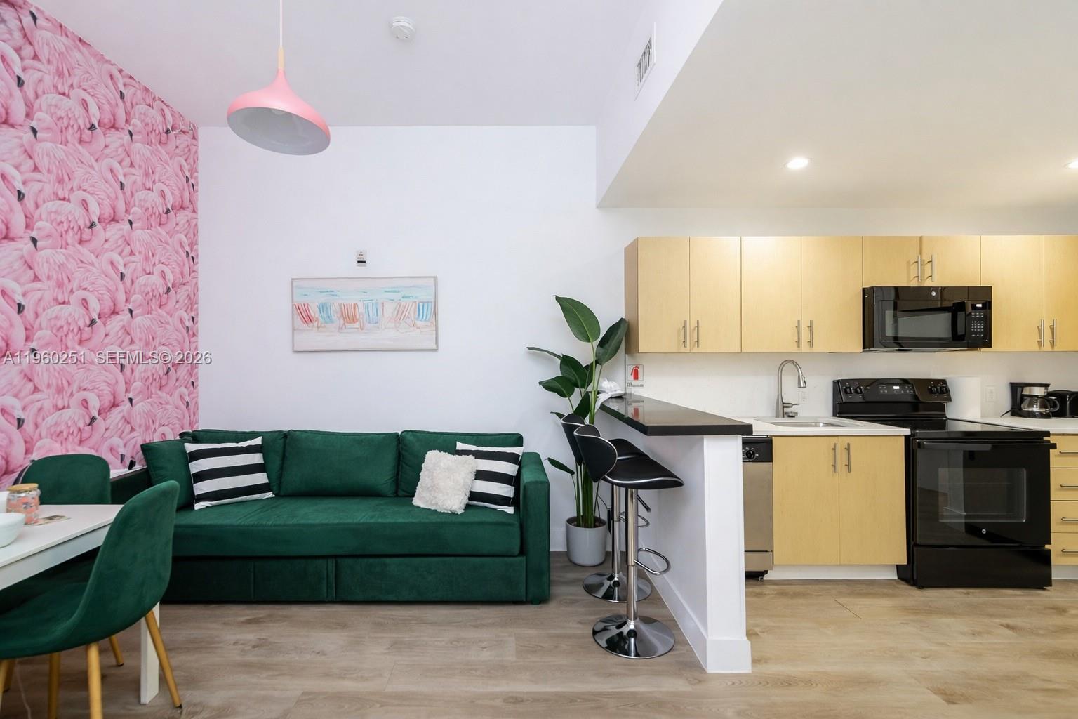 2129 Washington Ave # 205, Miami Beach FL 33139