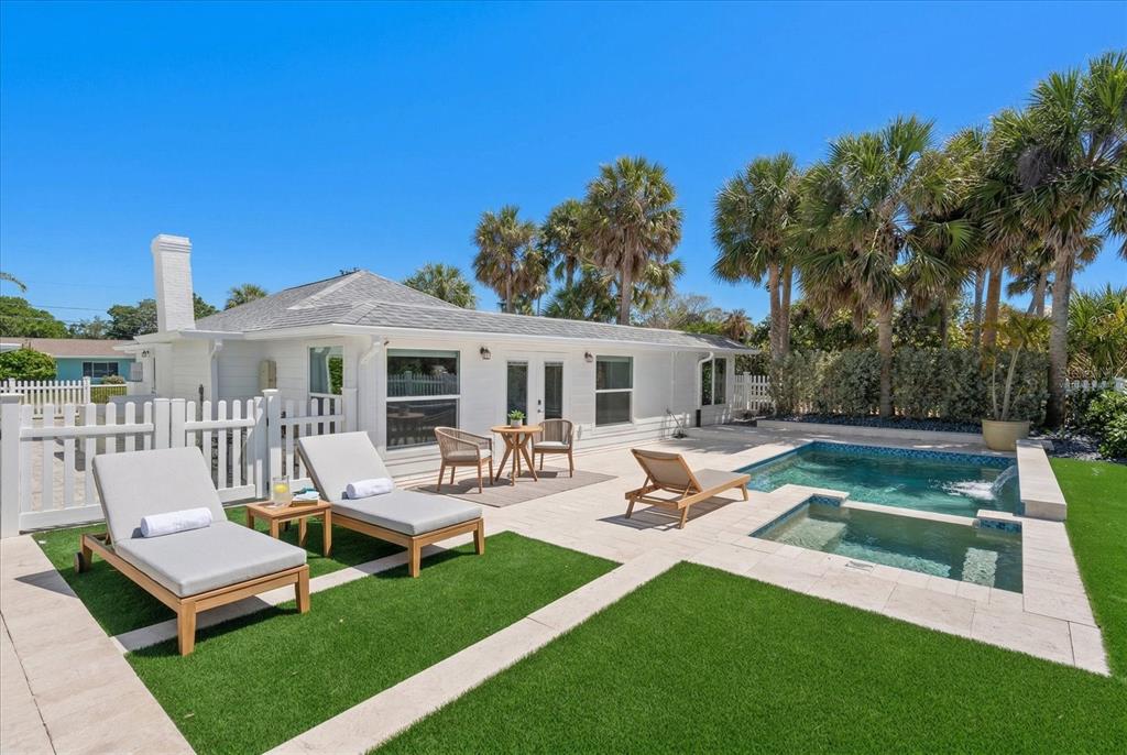 1038 ELDORADO AVENUE, CLEARWATER, FL — photo 4 of 30