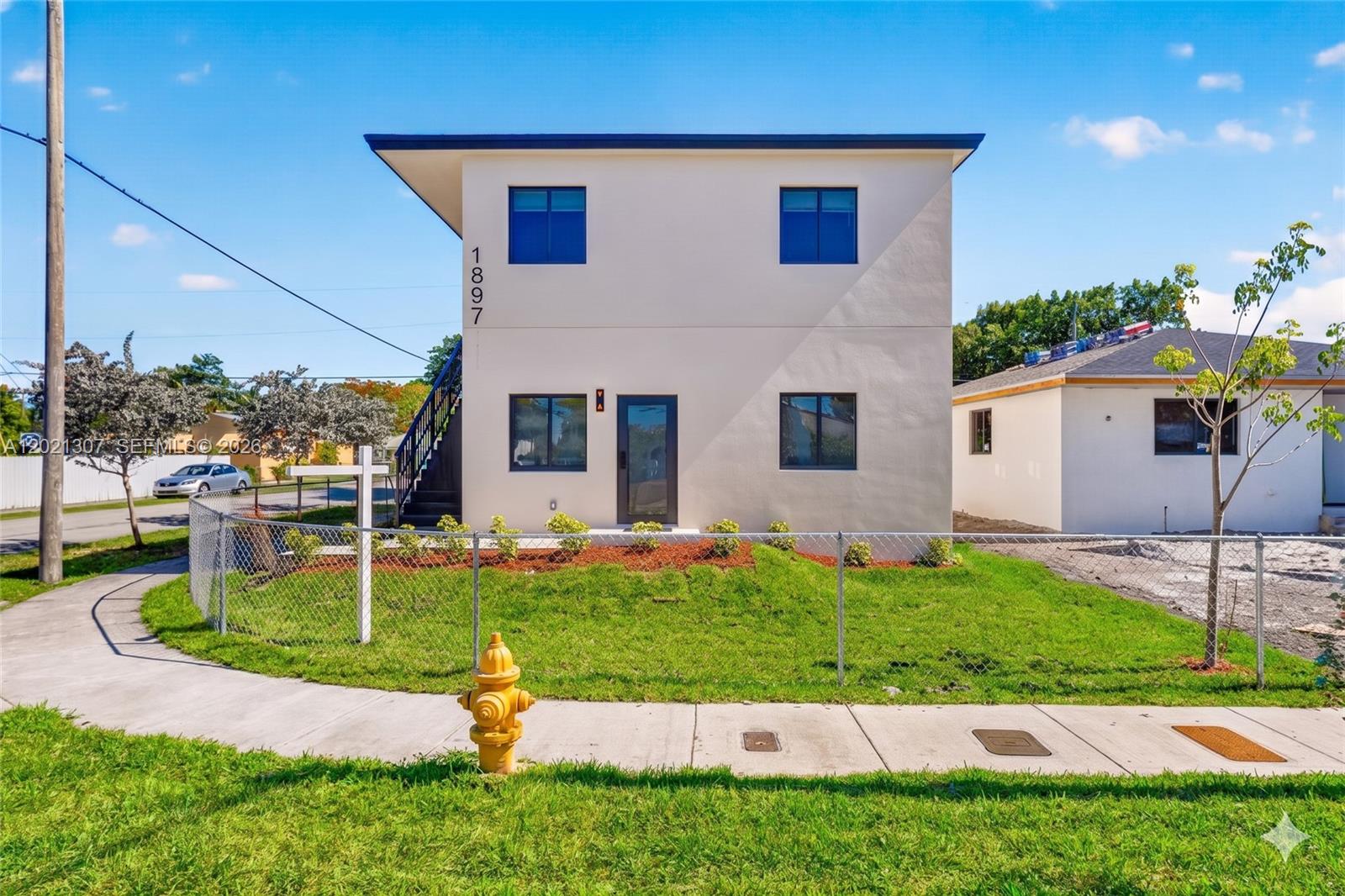 1895 NW 47th Ter, Miami FL 33142