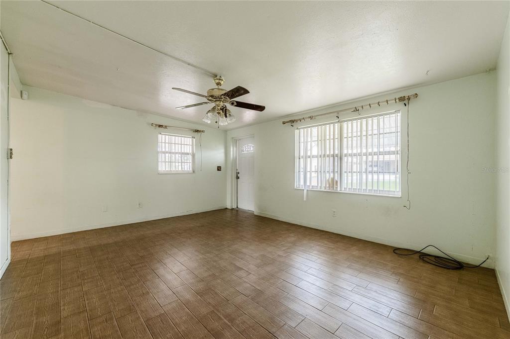2608 TRINITY CIRCLE NW, WINTER HAVEN, FL — photo 3 of 30