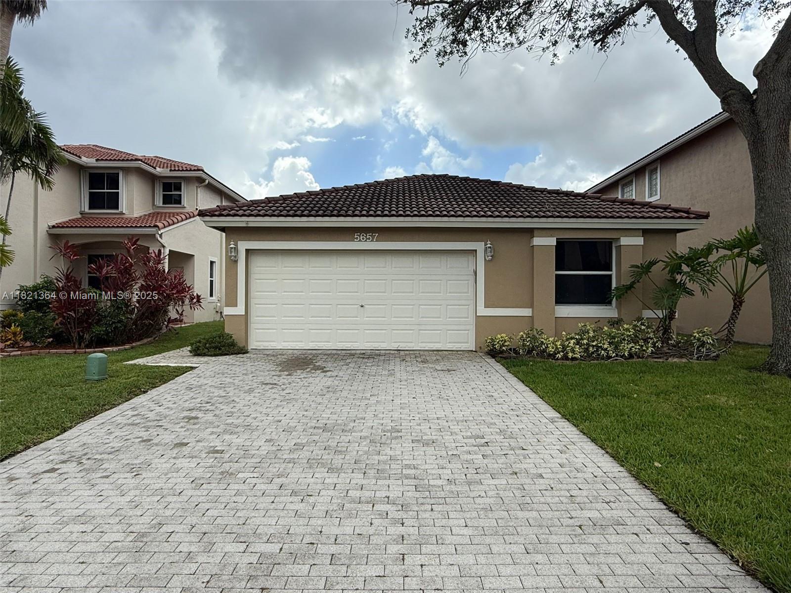 5657 NW 121st Ave, Coral Springs FL 33076