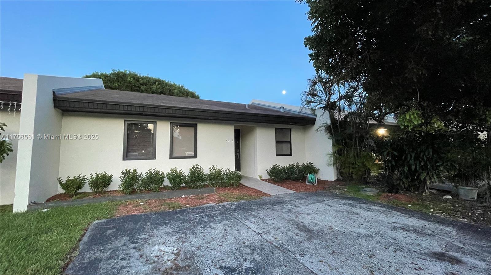 5303 SW 138th Ct # 5303, Miami FL 33175