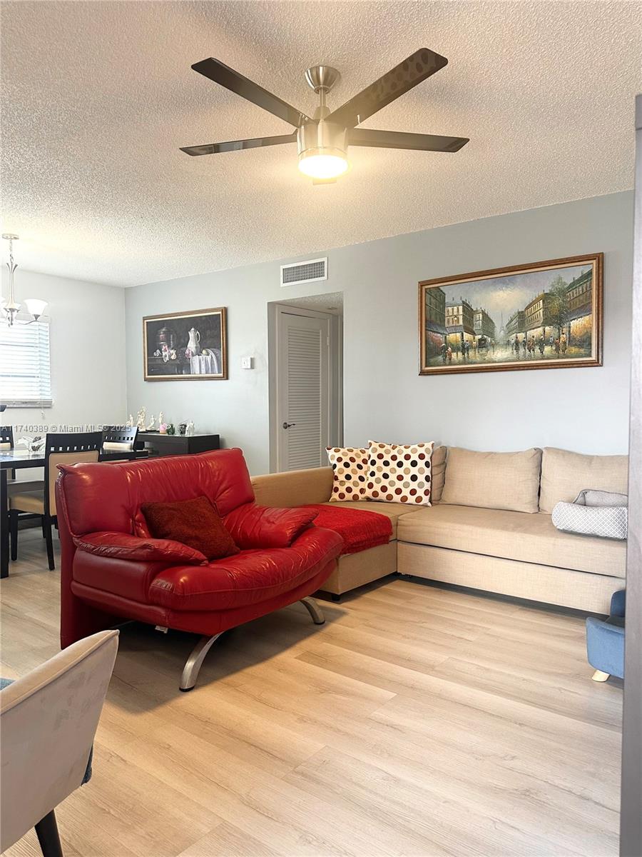 5300 Washington St # C311, Hollywood FL 33021
