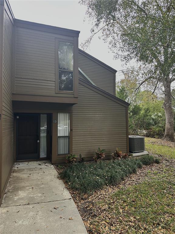 13 SURREY COURT UNIT 13