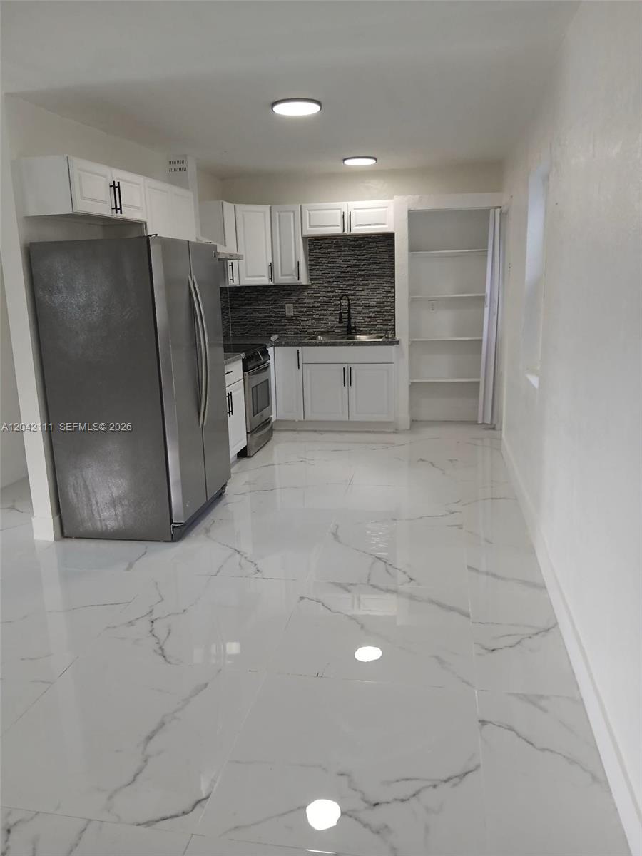 560 NW 188th St # 1, Miami Gardens FL 33169