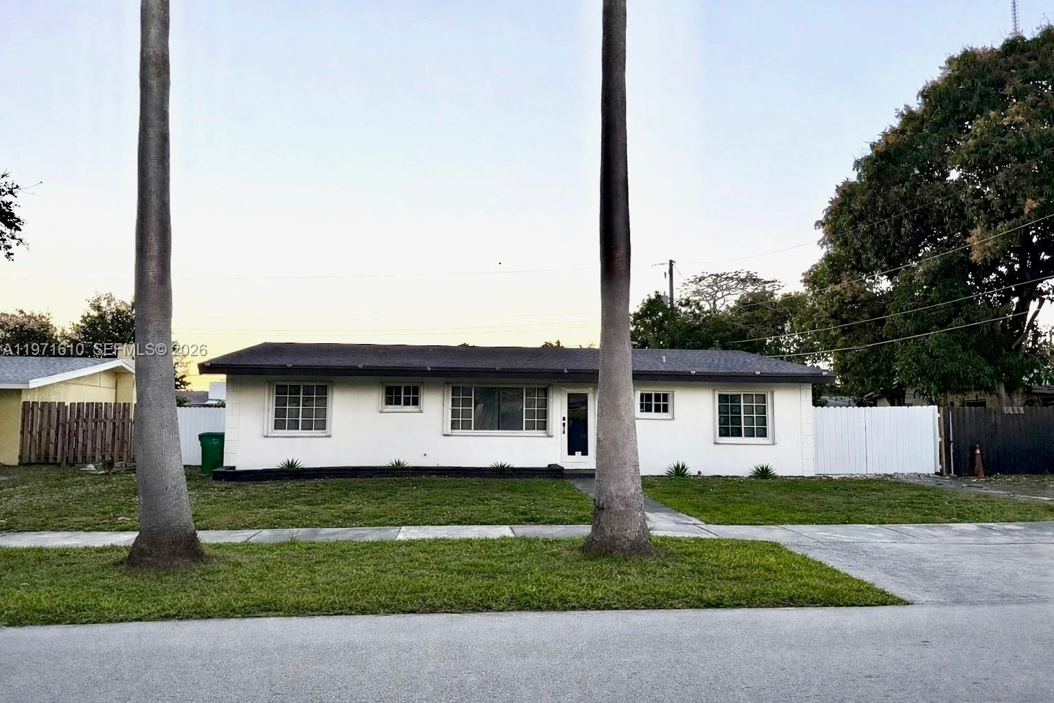 19730 NW 3rd Ct, Miami Gardens FL 33169
