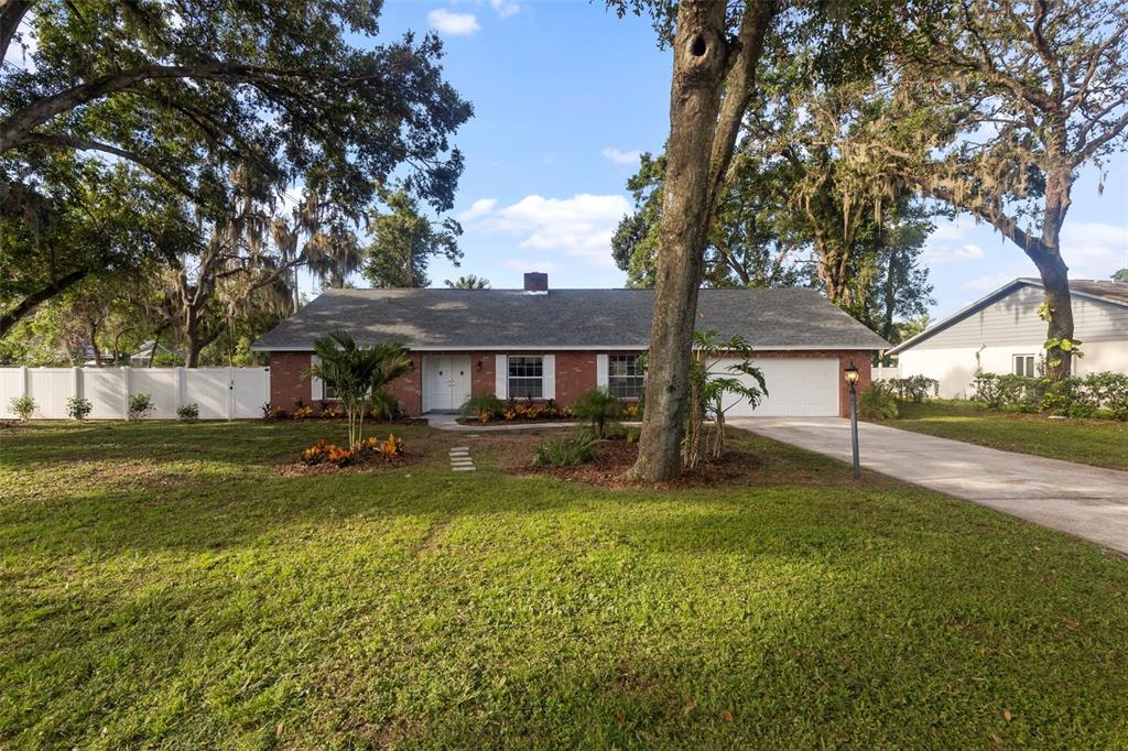 1802 PARKWOOD DRIVE