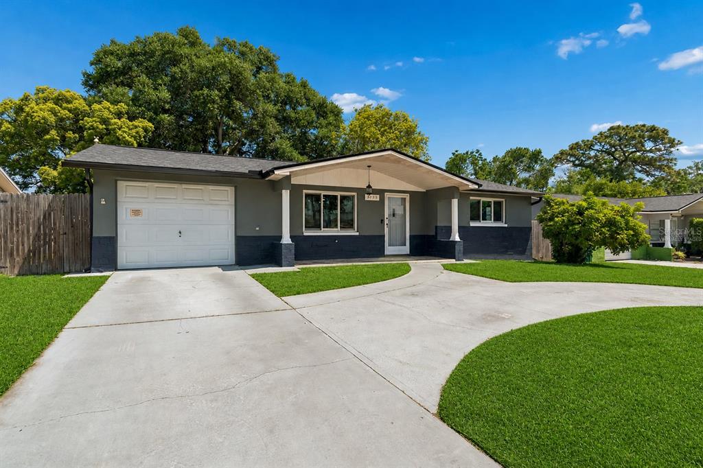 5553 VIOLET DRIVE