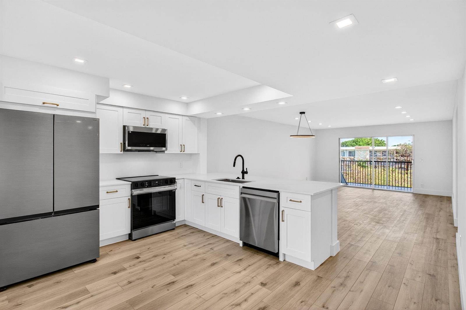 14360 Strathmore Lane # 406, Delray Beach FL 33446