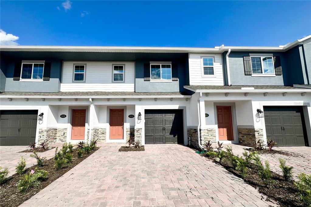 2835 NARCOOSSEE COMMONS WAY