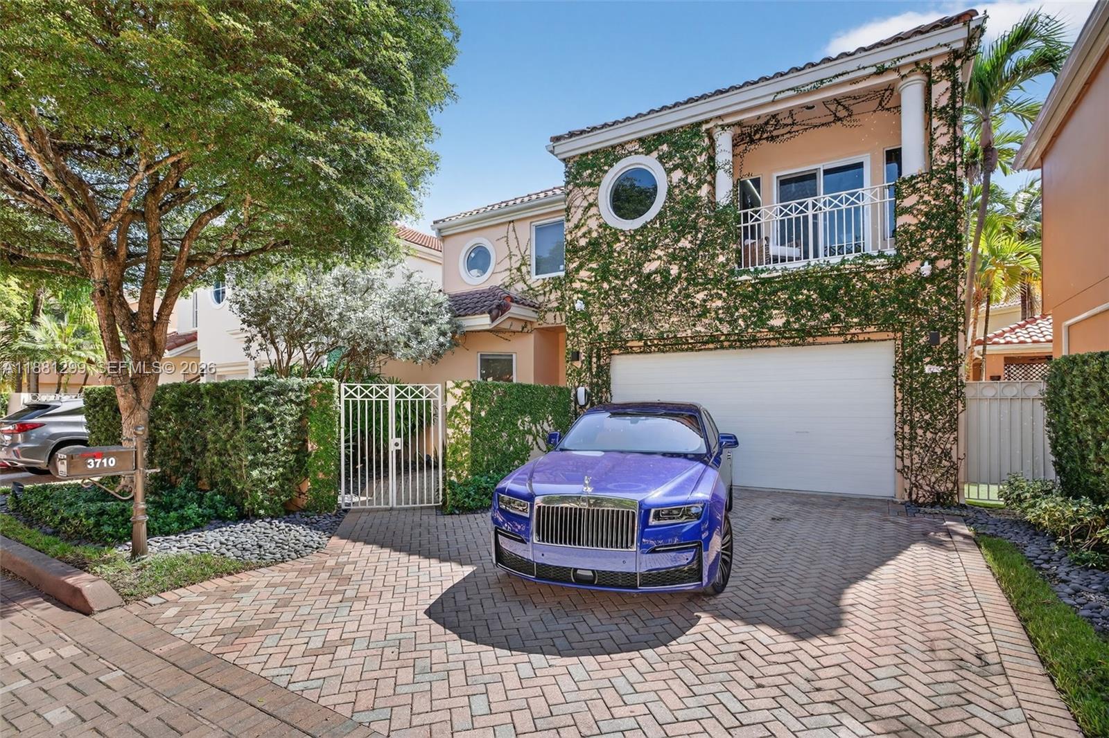 3710 NE 208th Ter, Aventura FL 33180