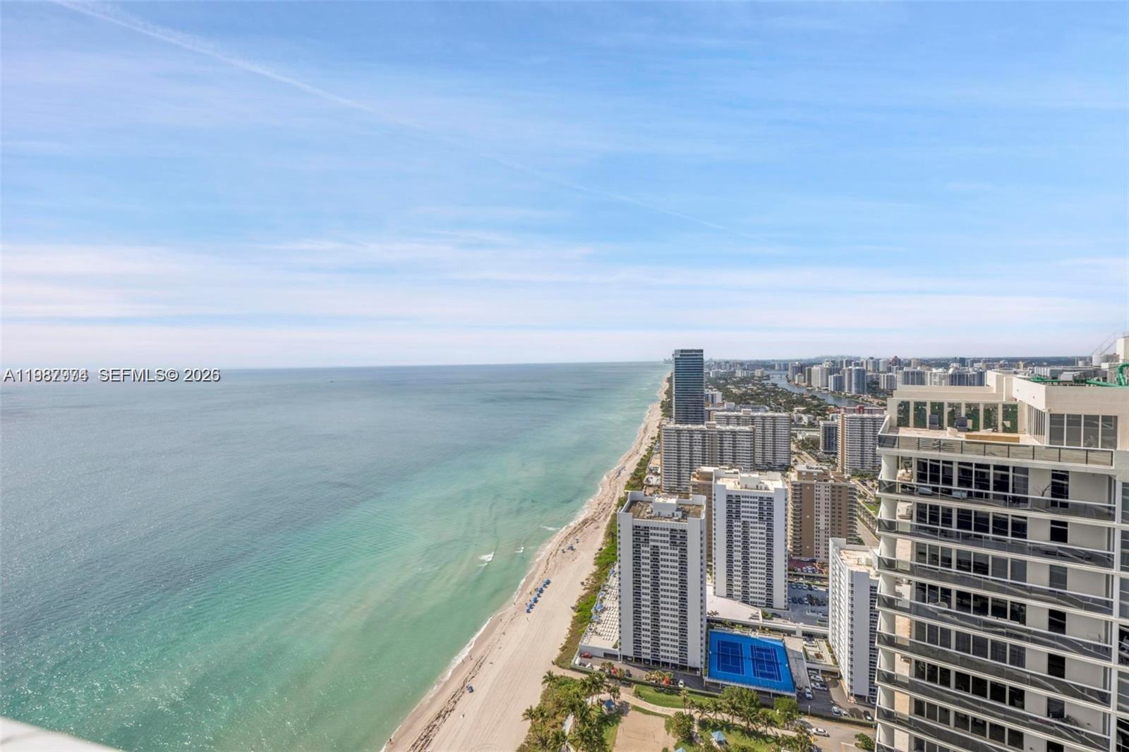 1830 S Ocean Dr # 4704, Hallandale Beach FL 33009