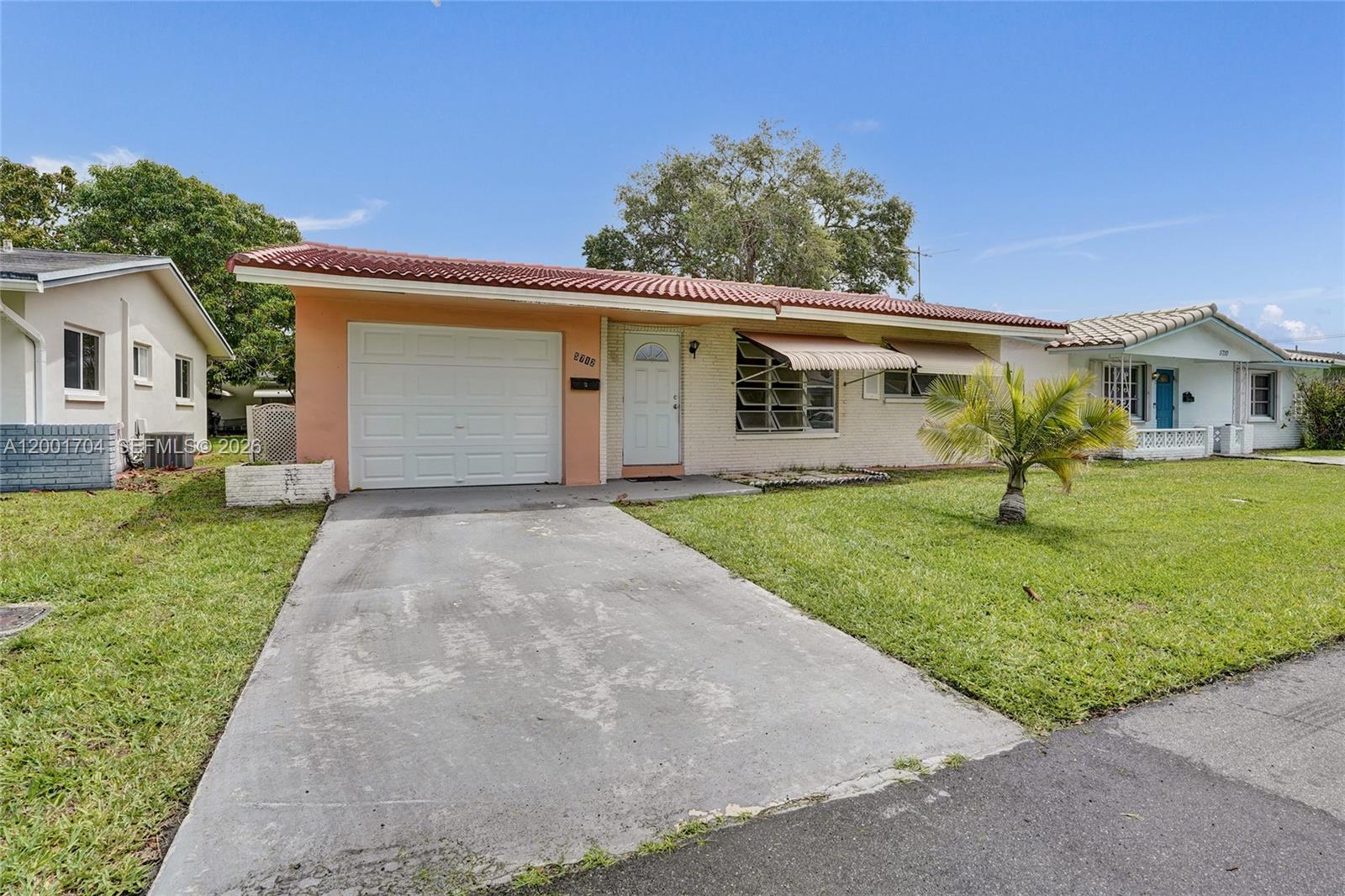 5712 NW 66th Ave, Tamarac FL 33321
