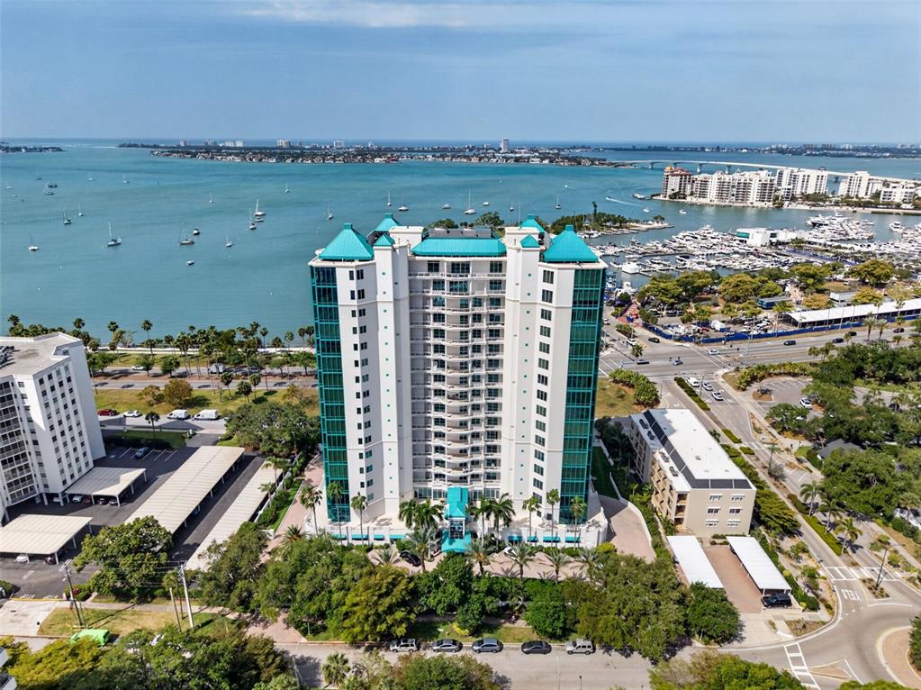 340 S PALM AVENUE UNIT 14