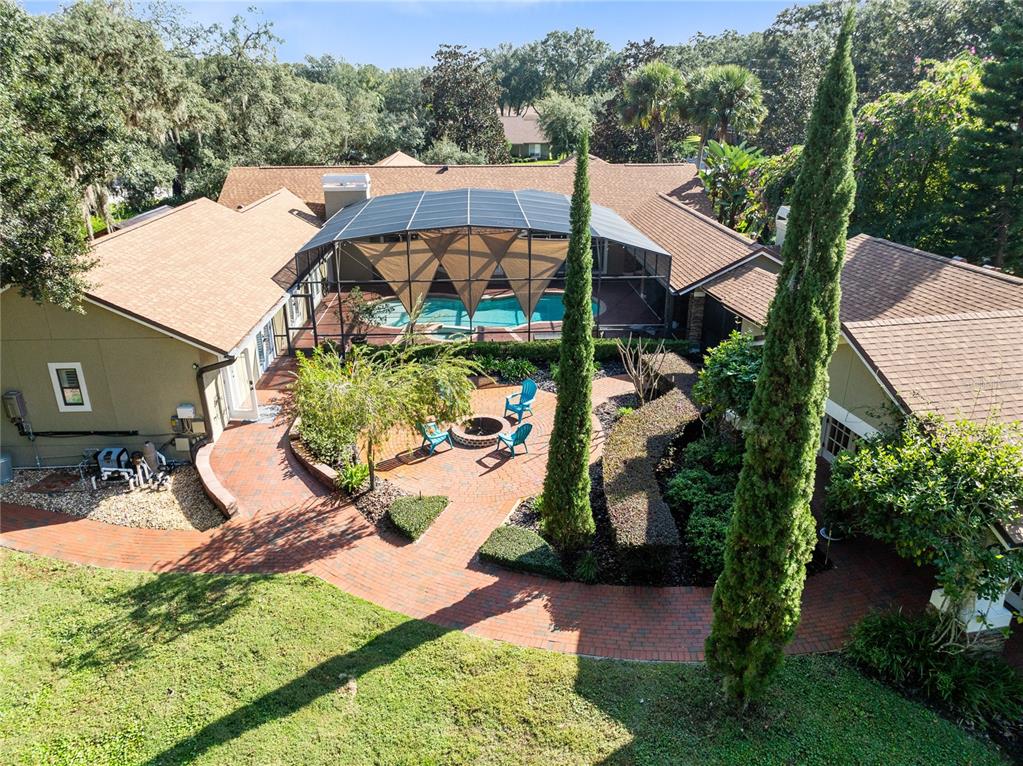 699 BEAR PAW COURT