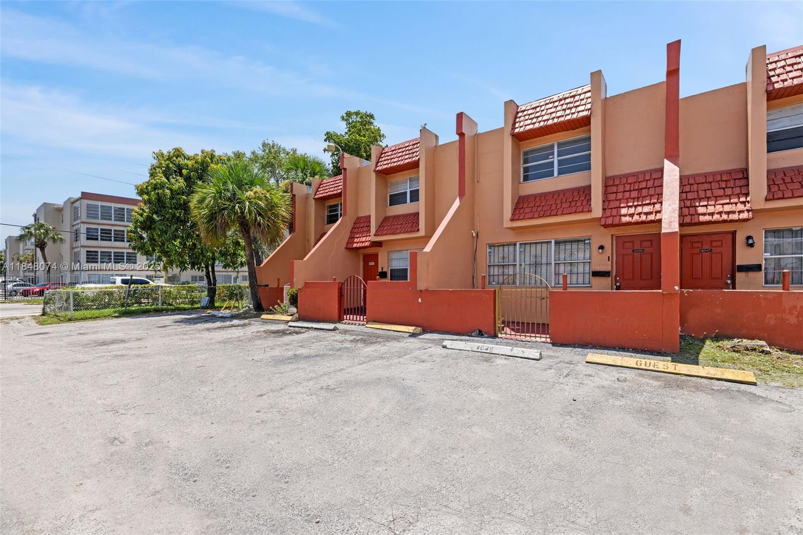 4045 NW 19th St # 4045, Lauderhill FL 33313