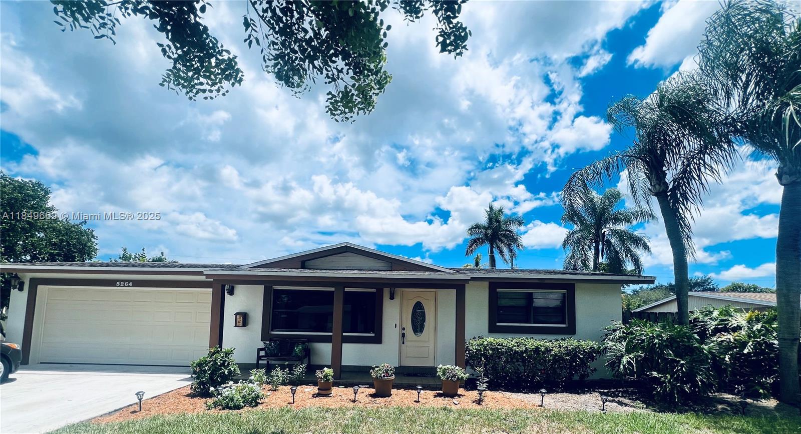 5264 SW 93rd Ave, Cooper City FL 33328