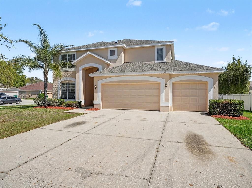 1419 HUNTERMAN LANE