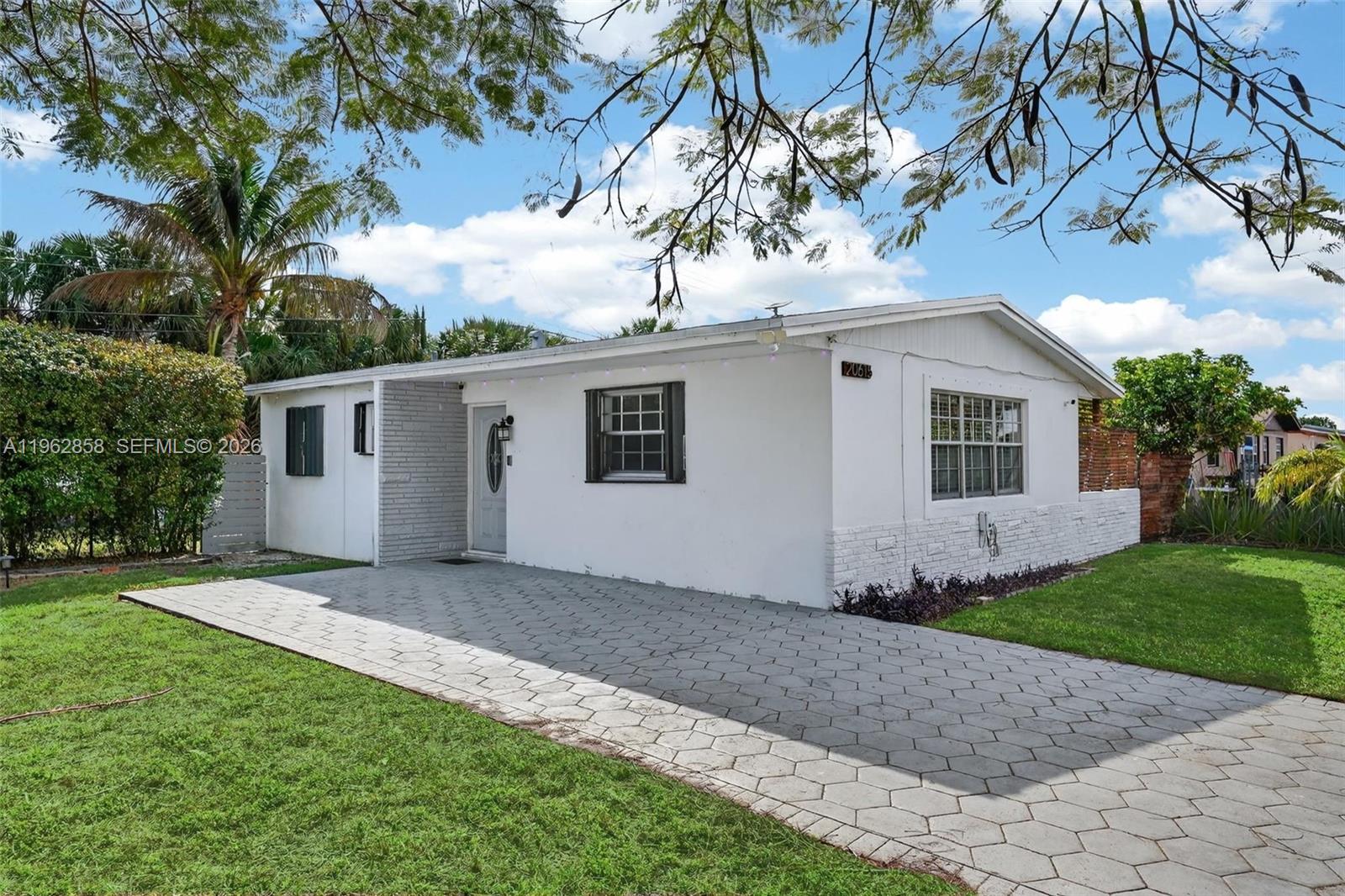 20615 NW 28th Ave, Miami Gardens FL 33056