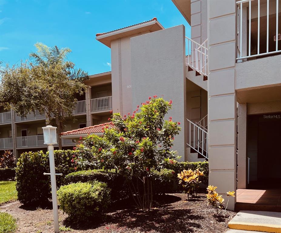 9330 CLUBSIDE CIRCLE UNIT 3209