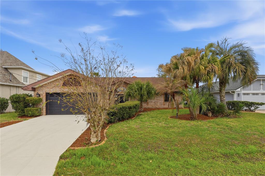 15 CEDARFIELD COURT