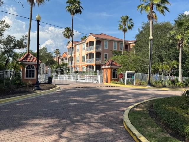 5000 CULBREATH KEY WAY UNIT 1-219