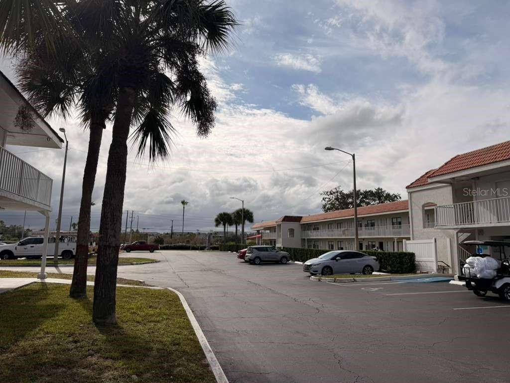 5367 W IRLO BRONSON MEMORIAL HIGHWAY UNIT 3-108