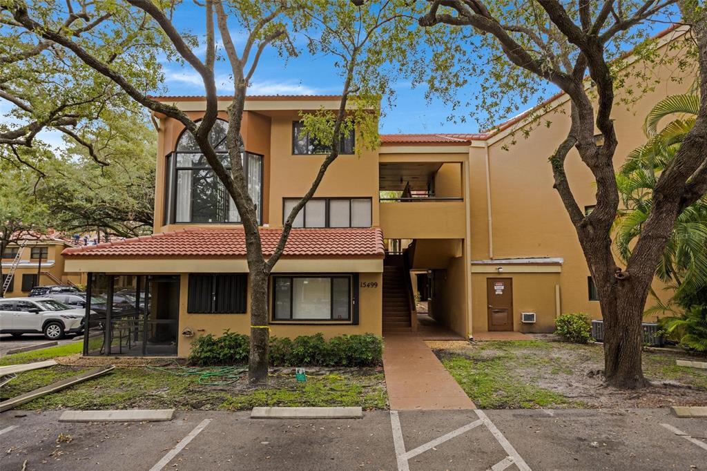 15499 MIAMI LAKEWAY N UNIT 208