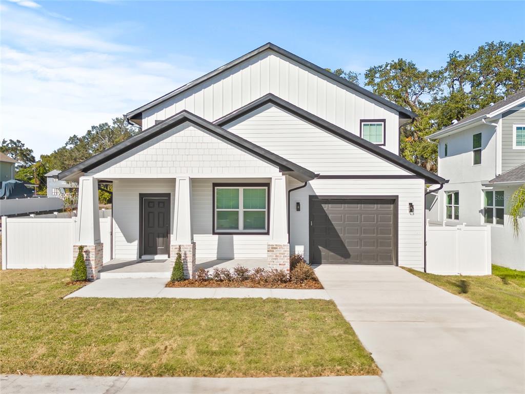 3006 E COLUMBUS DRIVE