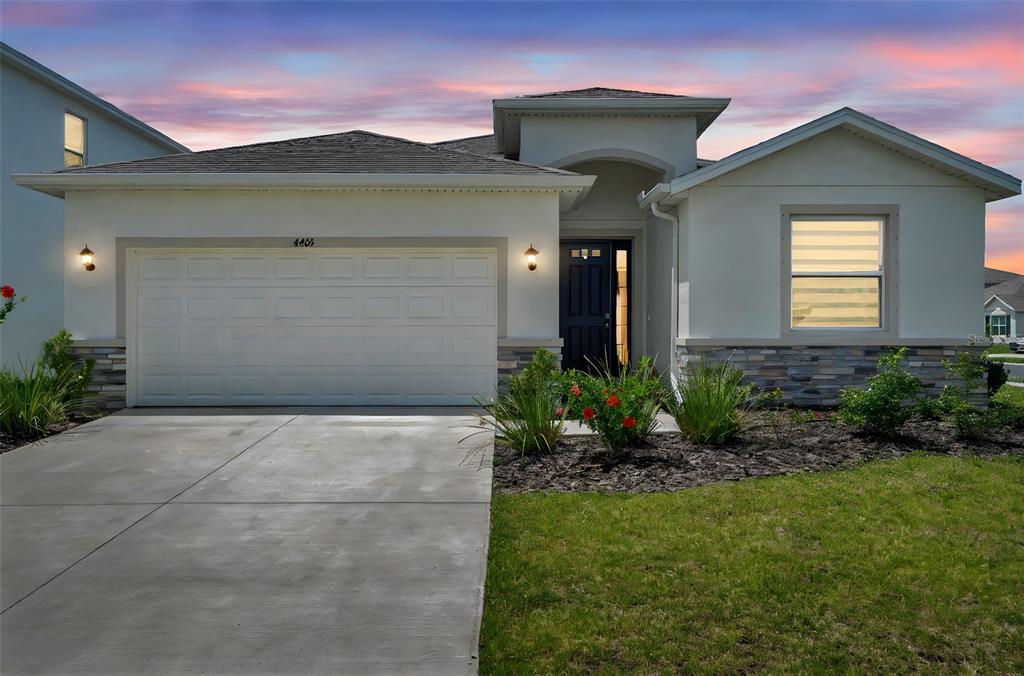 4405 WEATHERED MOSS GLEN