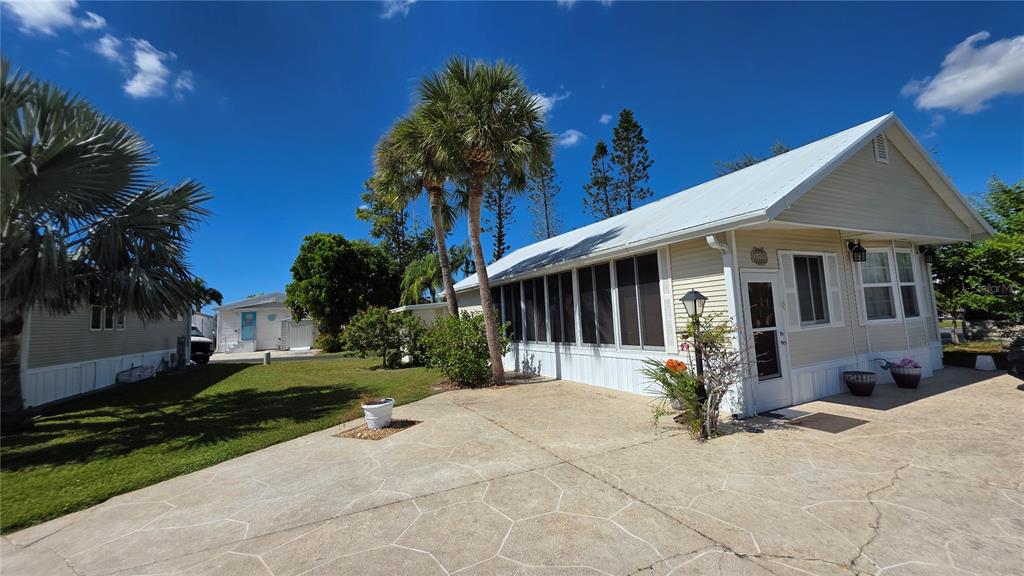 1674 UNIVERSITY PKWY LOT 159