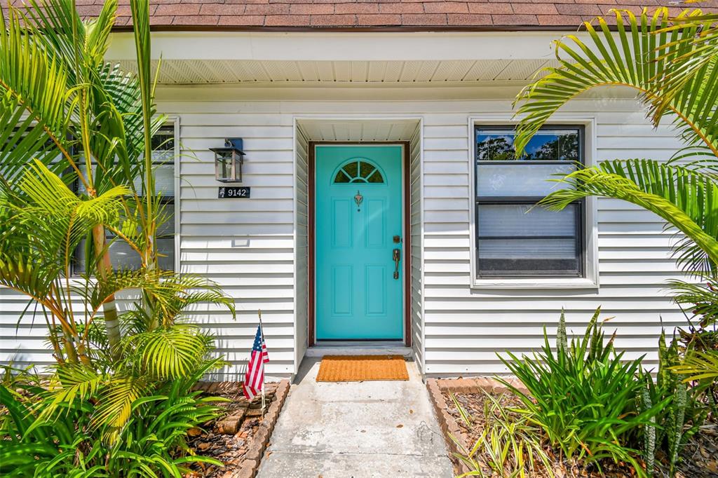 9142 OAKWOOD LANE